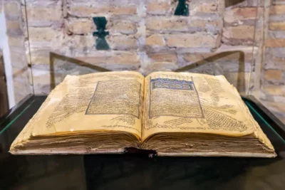 El Yazması Antika Kur’ân-ı Kerim